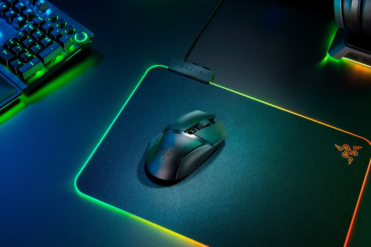 Cover Image 2 of Razer Basilisk X HyperSpeed