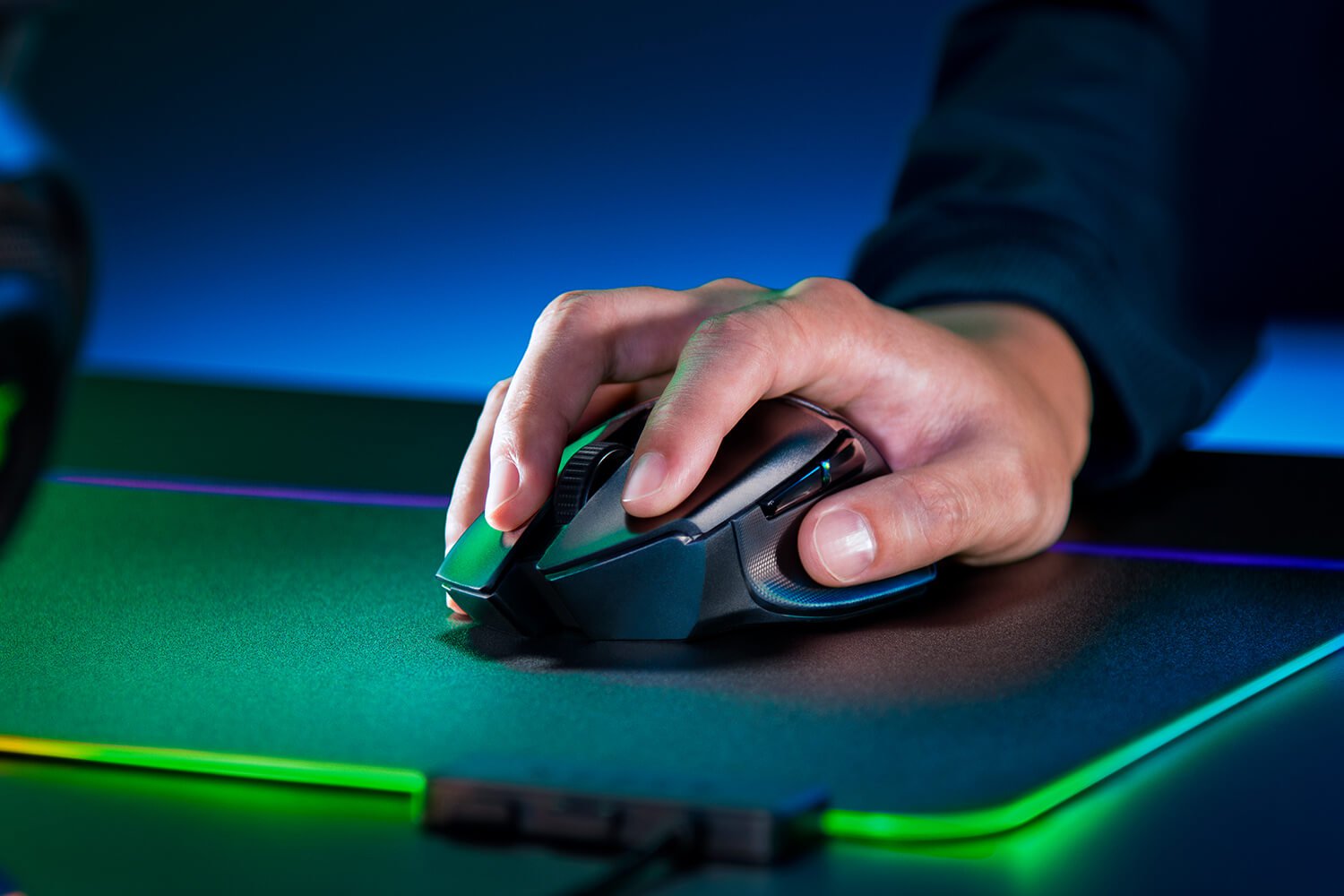 Cover Image 3 of Razer Basilisk X HyperSpeed